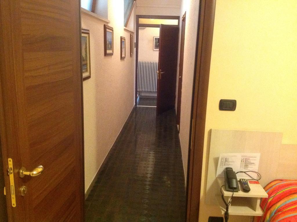 Hotel Persico Салуццо Экстерьер фото
